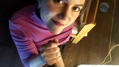 Типично руско домашно порно със сюжет за пишка и добра дълбока глътка